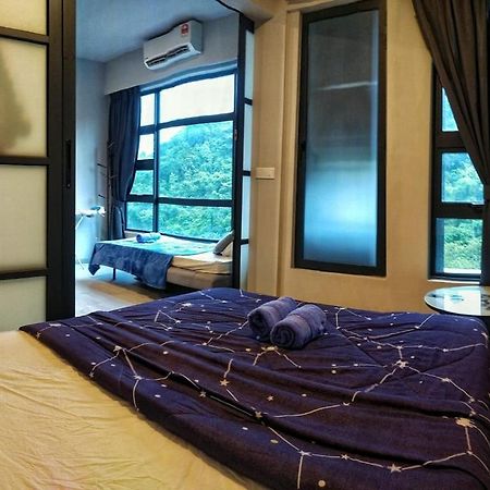 Ferienwohnung Winj Management At Jesselton Quay Kota Kinabalu Exterior foto